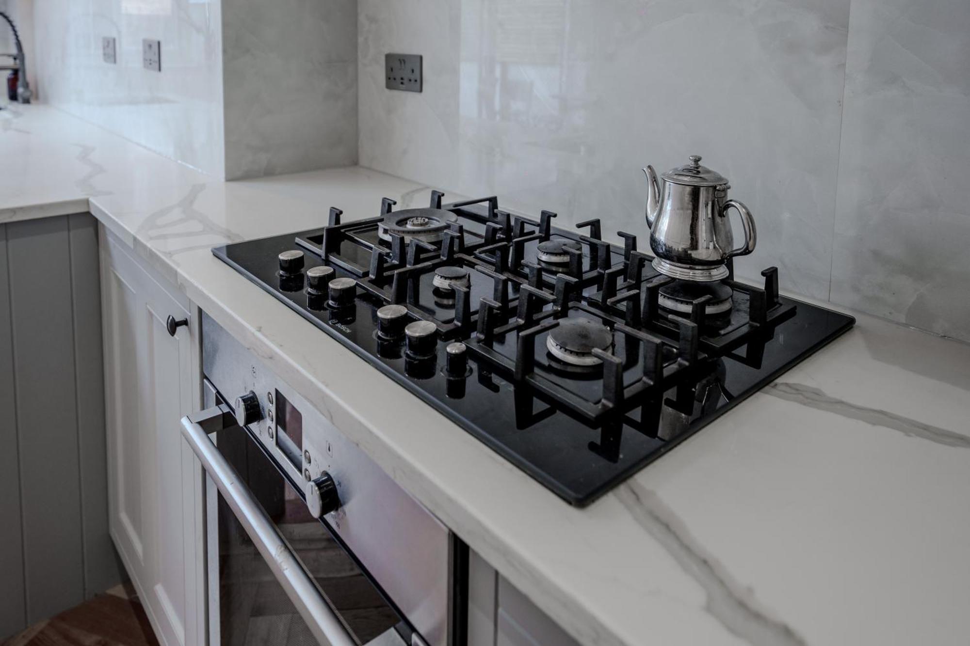 Wembley London Lovely 6 Bed House Sleeps Up To 14 Luaran gambar